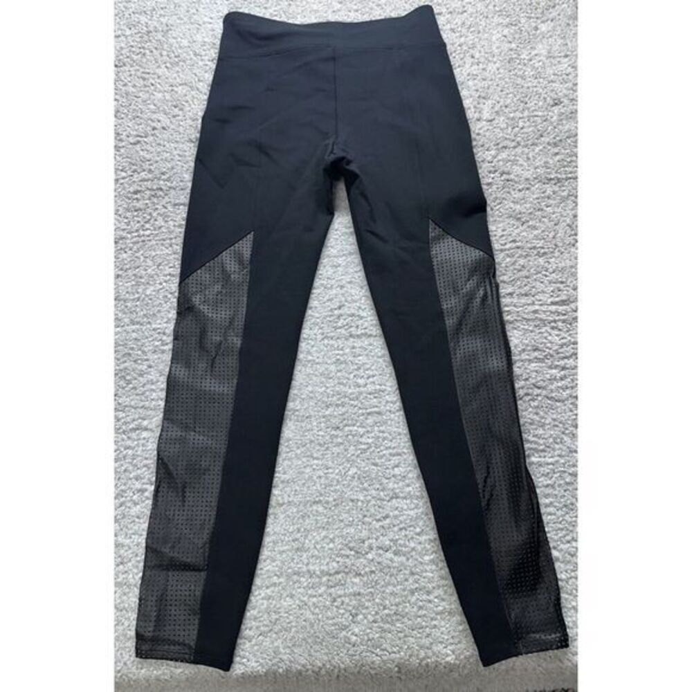 SPANX Perforated Faux Leather Leggings Size Medium Pull On Slimming Women's‎
